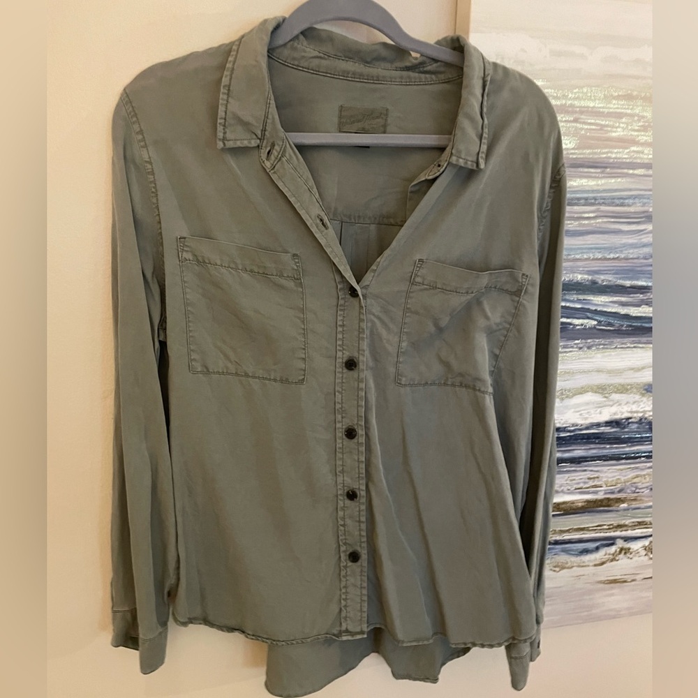 Universal Threads olive green button down
